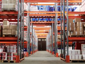 Czym jest konsolidacja i dekonsolidacja ładunków?