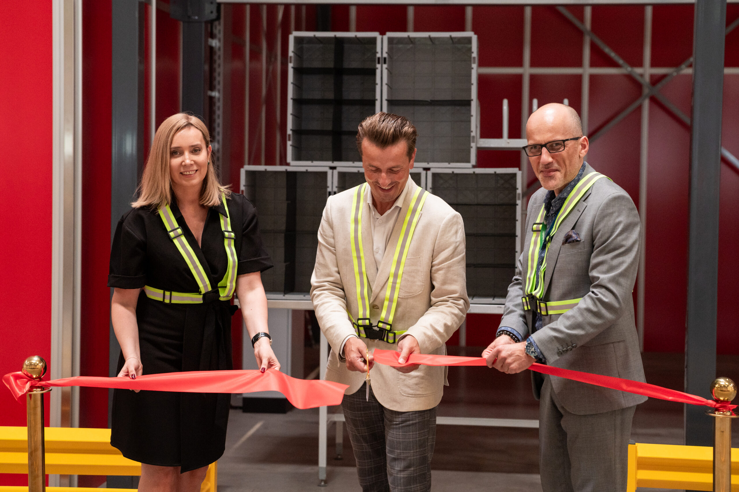 Ceremonial opening of AutoStore in Onyks warehouse